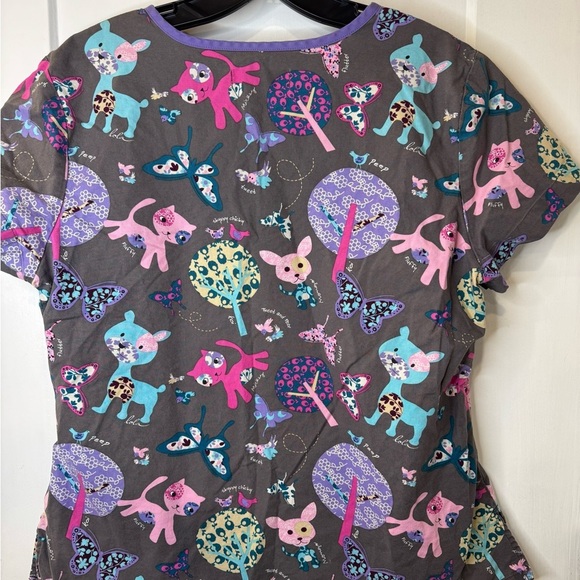 Koi by Kathy Peterson Printed Scrub Top Size L F1.2 - Picture 7 of 10